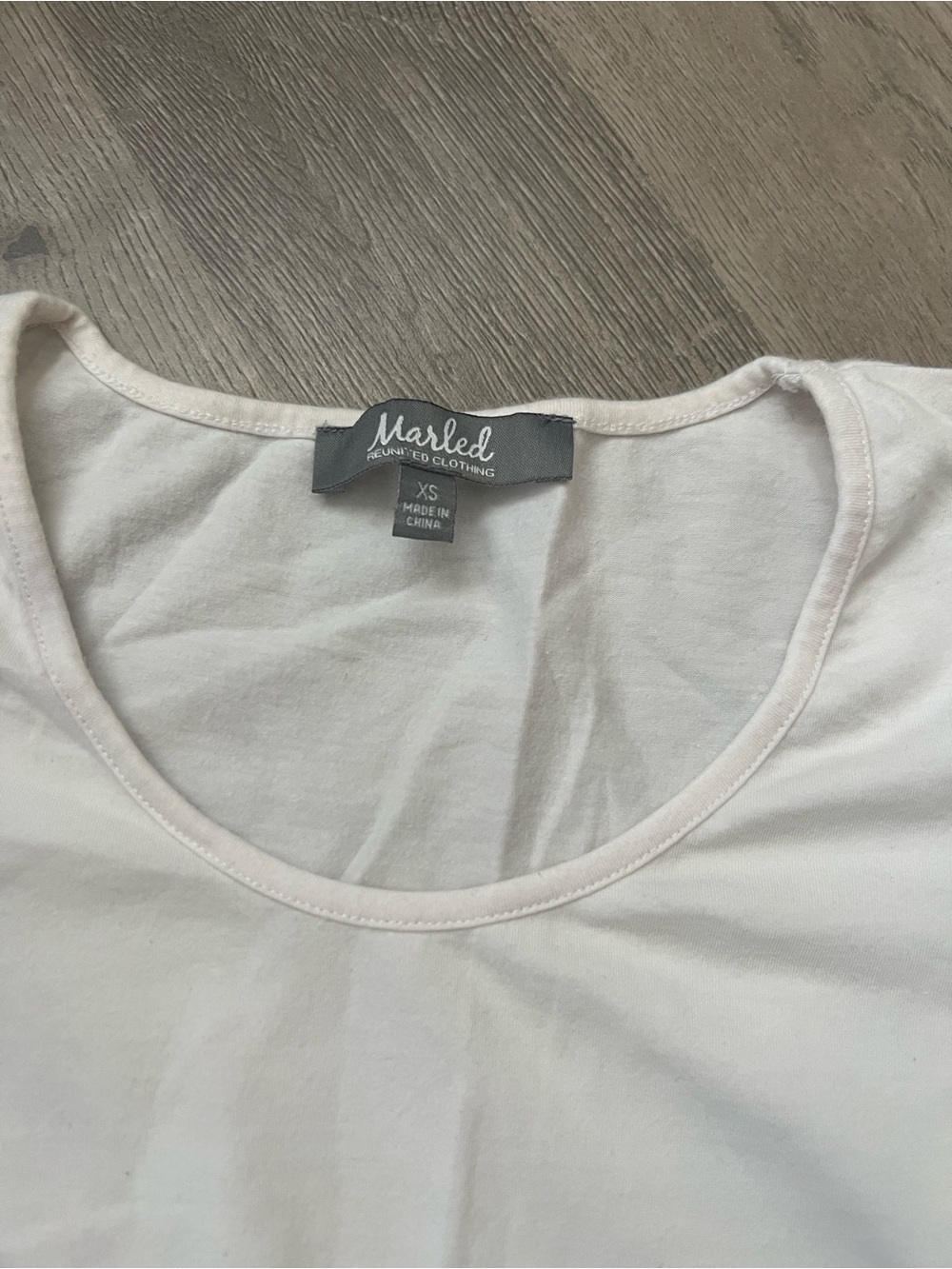 Flutter Ruffle short sleeve top - Picture 2 of 7